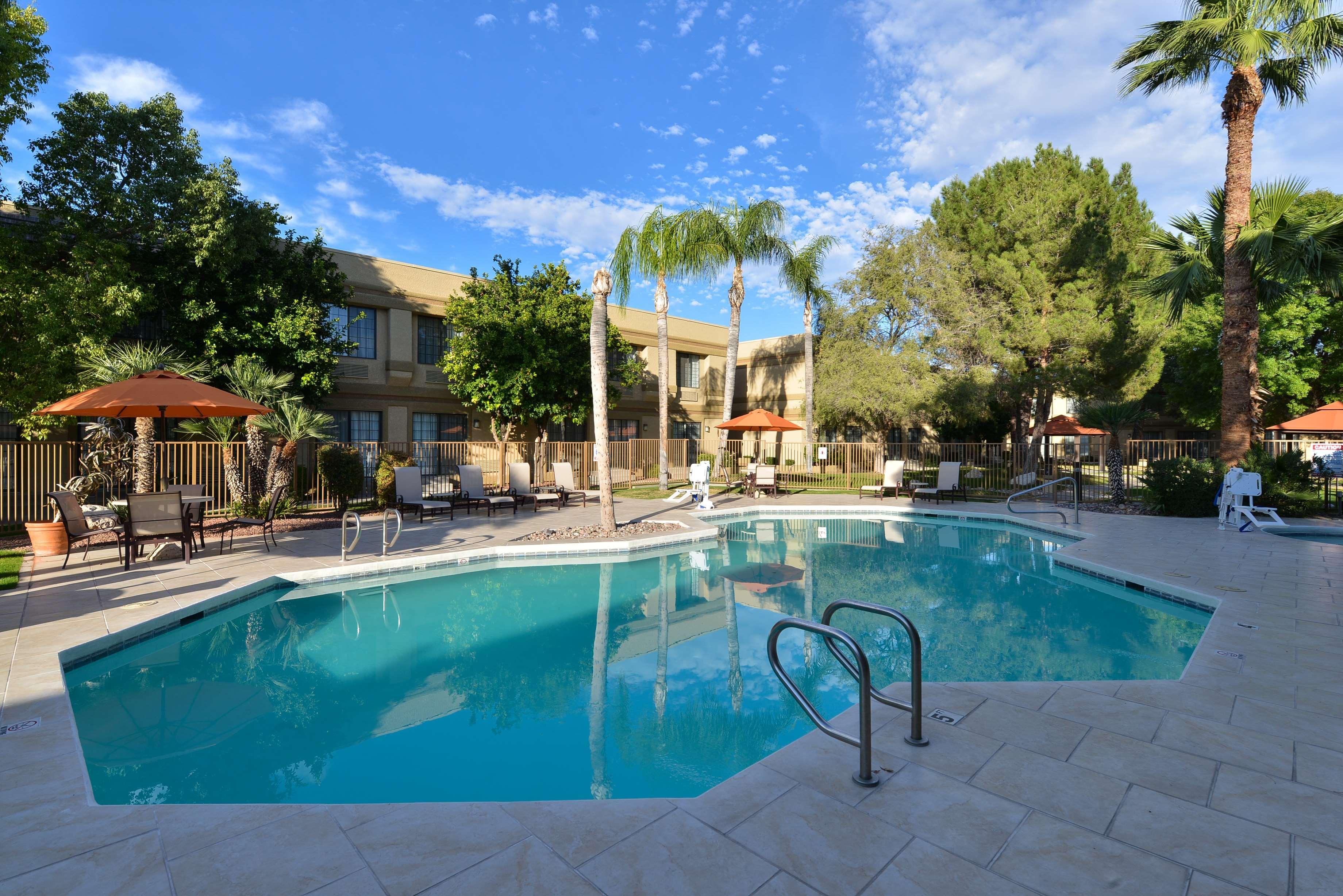 Wyndham Tucson Airport Hotel & Conference Center Exteriör bild